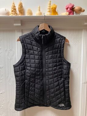 The North Face Black Quilted Lightweight Women's Vest